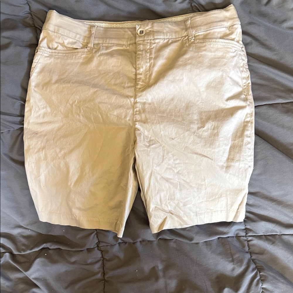 Women's Tan Shorts